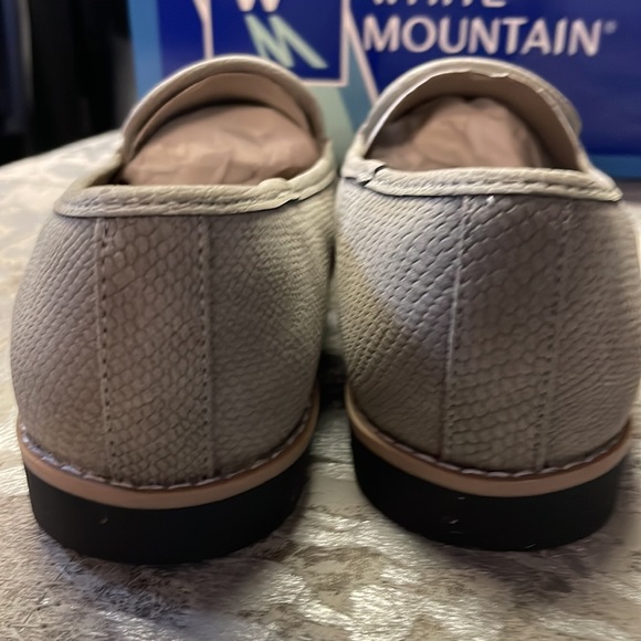 Brand new white mountain shoes - Picture 5 of 8